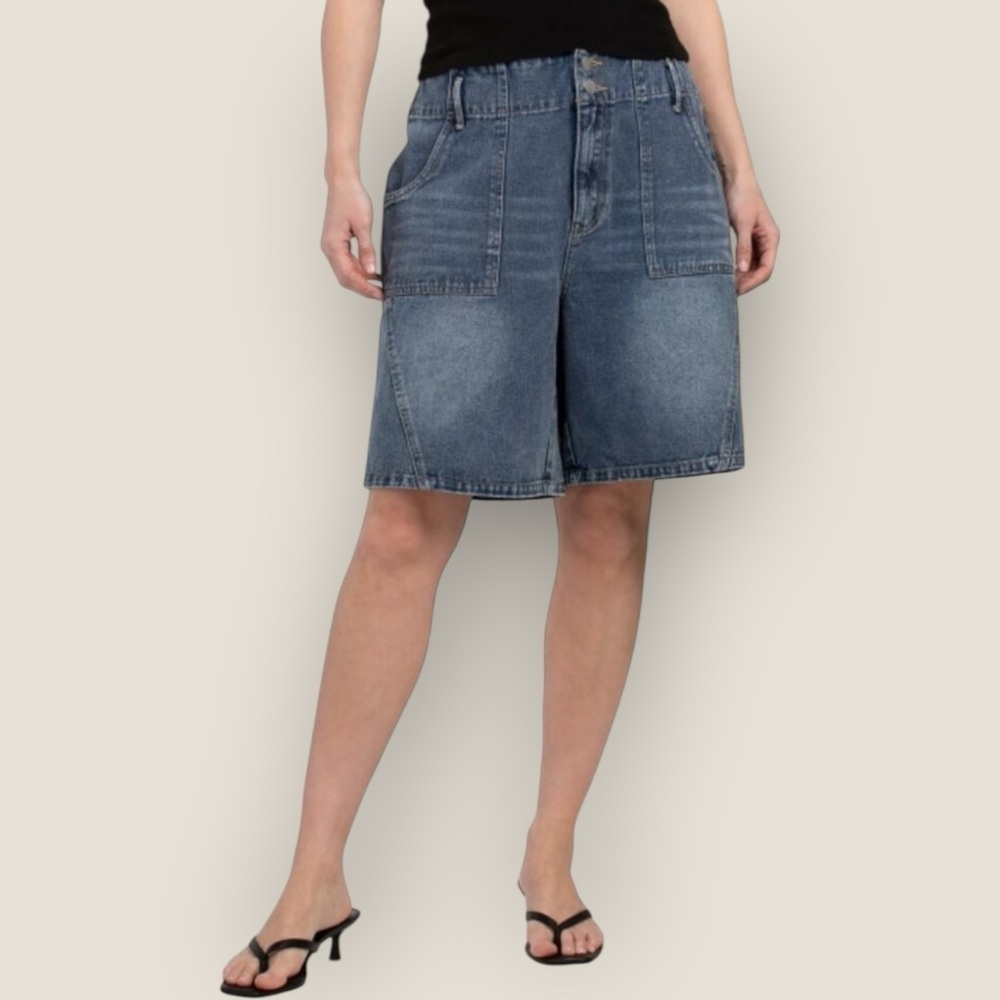 🌸 2/$25 Le Lis Blue Jean Hi-Rise Relaxed Fit Long Denim Shorts